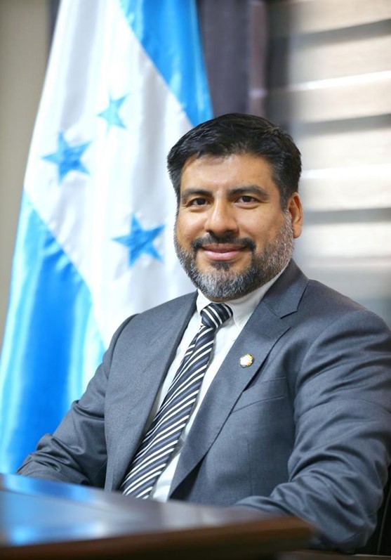 Oscar Fernando Chinchilla - Fiscal General de la República